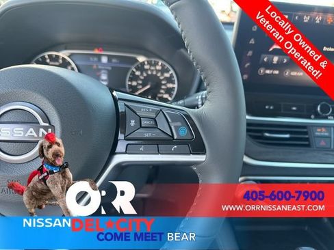 Used 2025 Nissan Altima 2.5 SL FWD image 26