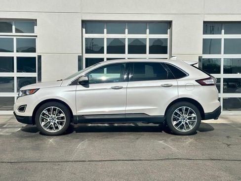 Used 2016 Ford Edge Titanium AWD/4WD image 3