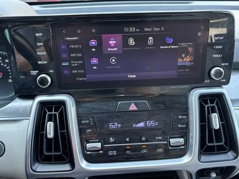 Used 2023 Kia Sorento EX w/ Panoramic Sunroof Package AWD/4WD image 29