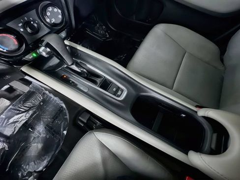 Used 2019 Honda HR-V LX image 25