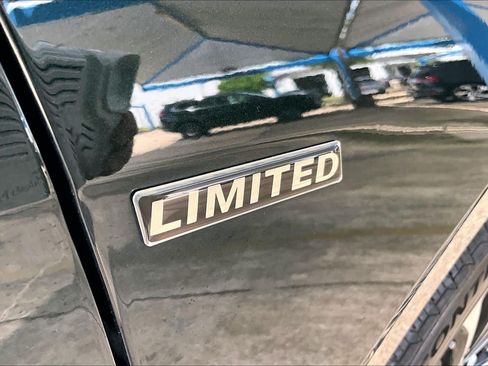 Used 2022 Volkswagen Passat 2.0T FWD image 10