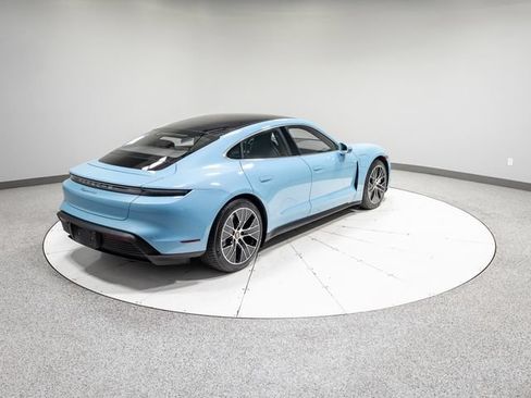 Used 2020 Porsche Taycan 4S AWD/4WD image 32