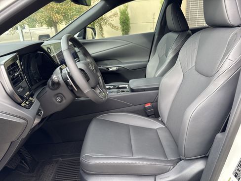 Used 2026 Lexus RX 350h w/ Convenience Package image 15