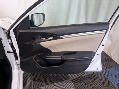 Used 2019 Honda Civic LX image 11