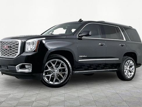 Certified 2019 GMC Yukon Denali w/ Denali Ultimate Package AWD/4WD image 1