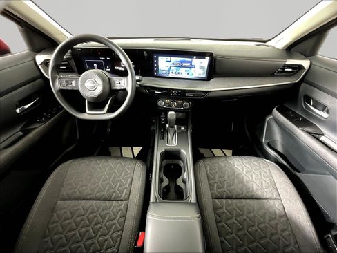 Certified 2025 Nissan Kicks SV w/ SV Premium Package AWD/4WD image 7