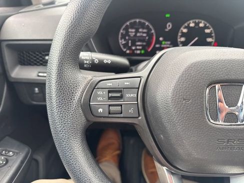 Used 2024 Honda CR-V LX image 17