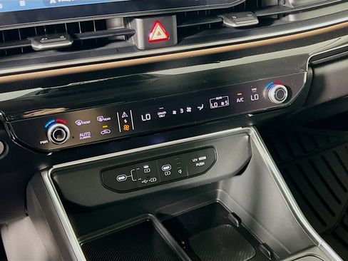New 2026 Kia Carnival SX Prestige FWD image 13