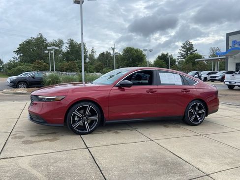 Used 2023 Honda Accord Sport image 6