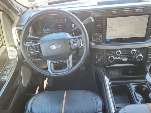 Used 2024 Ford F350 Platinum image 11