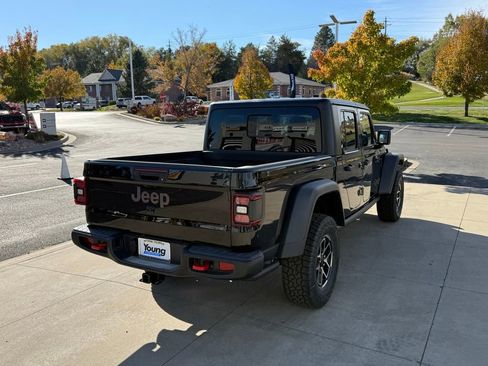 New 2025 Jeep Gladiator Rubicon w/ Convenience Group image 7