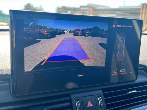 Used 2024 Audi Q5 2.0T Premium w/ Convenience Package image 29