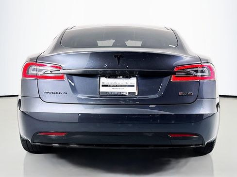 Used 2016 Tesla Model S P90D image 3