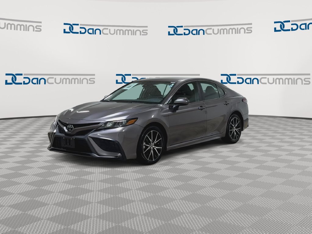 Used 2024 Toyota Camry SE FWD image 5