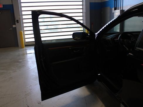 Used 2022 Honda CR-V Touring image 7