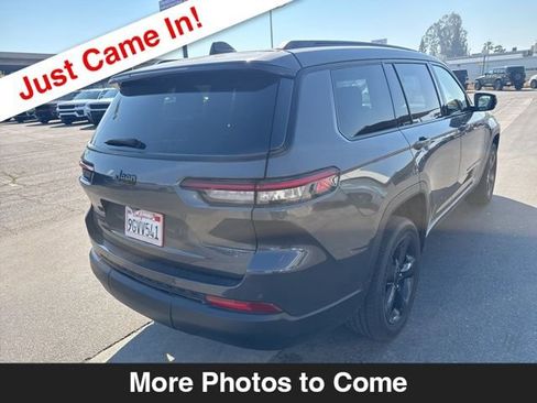 Used 2023 Jeep Grand Cherokee L Altitude image 5