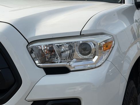 Used 2021 Toyota Tacoma SR w/ SR Convenience Package RWD image 6