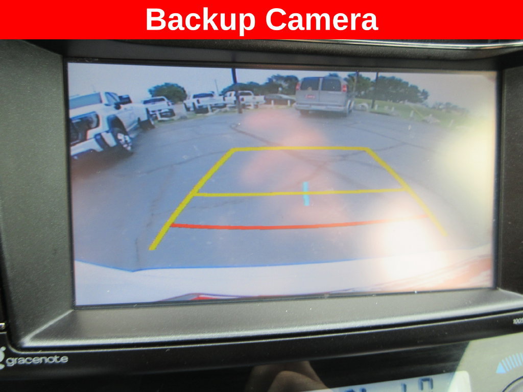 Used 2018 Toyota RAV4 XLE w/ Plus Extra Value Package FWD image 17