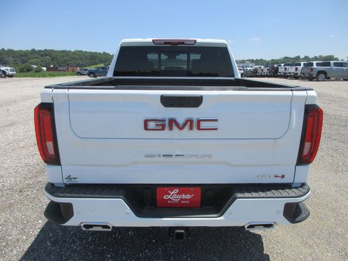 New 2026 GMC Sierra 1500 AT4 w/ AT4 Premium Package AWD/4WD image 5