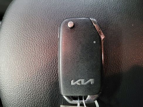 Used 2022 Kia Soul LX w/ Technology Package FWD image 32