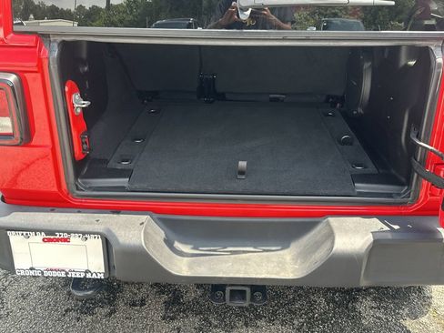 Used 2023 Jeep Wrangler Unlimited Sport w/ Sun And Sound Package AWD/4WD image 18