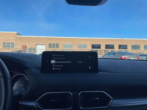 Used 2025 MAZDA CX-5 AWD 2.5 S w/ Preferred Package image 18