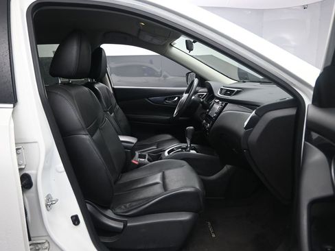 Used 2014 Nissan Rogue SL image 26