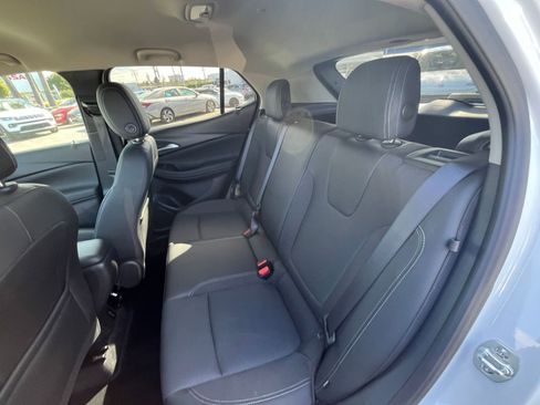 Used 2025 Buick Encore GX Preferred image 25