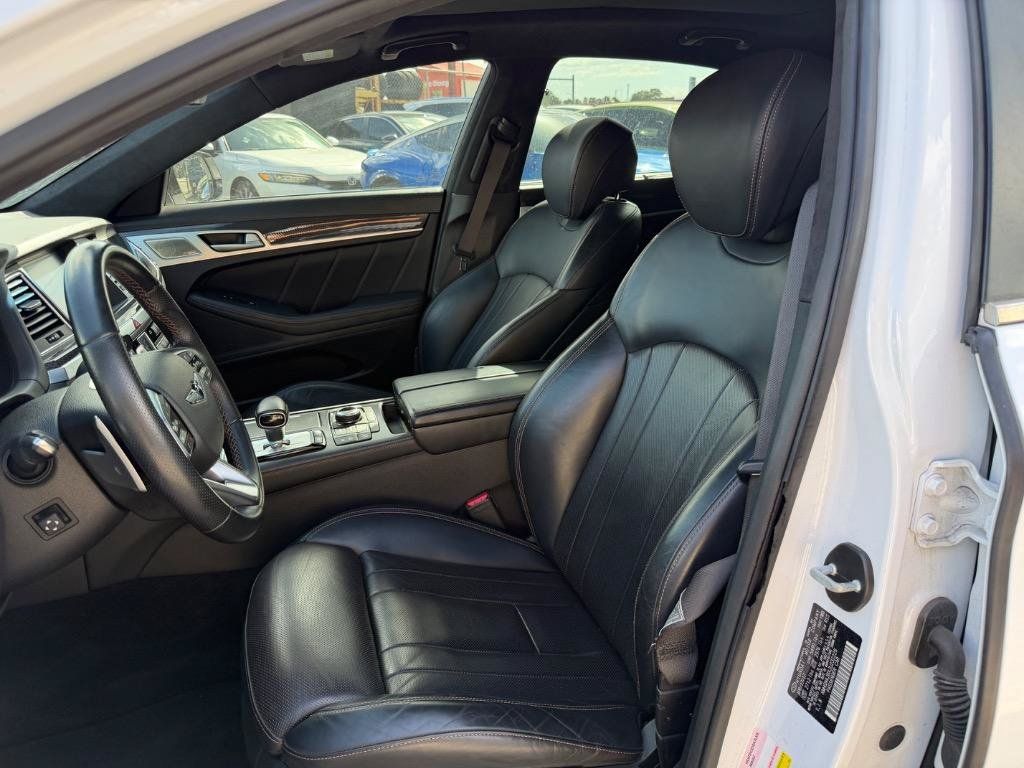 Used 2018 Genesis G80 3.3T Sport RWD image 11