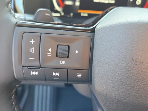 New 2026 Nissan Pathfinder SL image 28