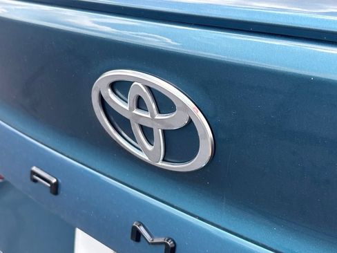Used 2025 Toyota Camry SE FWD image 33