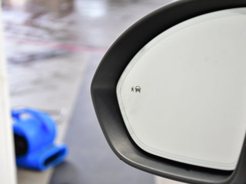 Used 2023 Buick Envision Essence w/ Sport Touring Package image 34