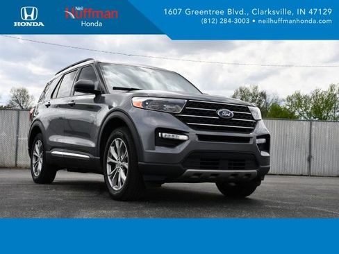 Used 2022 Ford Explorer XLT w/ Equipment Group 202A image 1