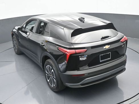 Used 2025 Chevrolet Blazer EV LT image 56