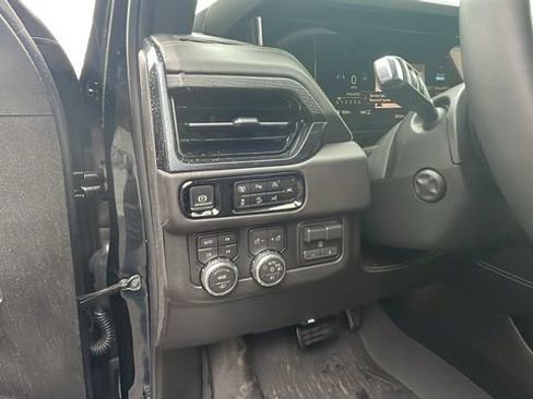 Certified 2026 GMC Yukon AT4 Ultimate AWD/4WD image 12