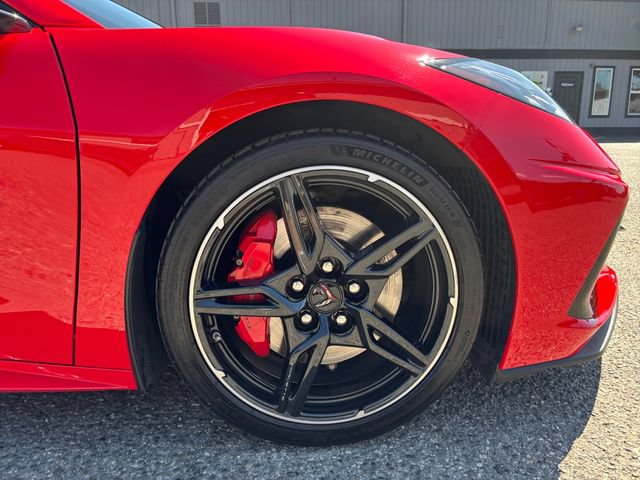 Used 2021 Chevrolet Corvette Stingray Preferred Cpe w/ Z51 Performance Package RWD image 27