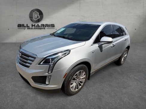 Used 2019 Cadillac XT5 Luxury FWD image 2