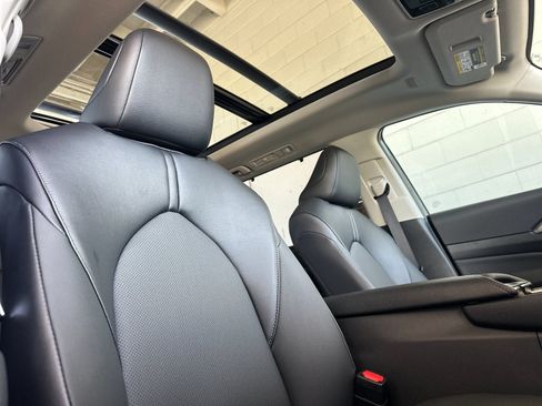 New 2026 Toyota Grand Highlander FWD image 17