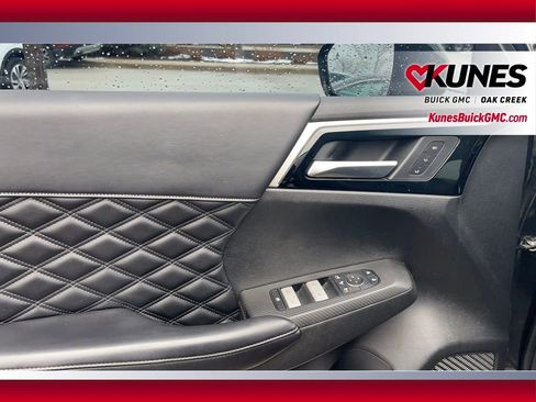 Used 2022 Mitsubishi Outlander SEL image 8