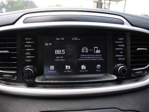 Used 2019 Kia Sorento L FWD image 15