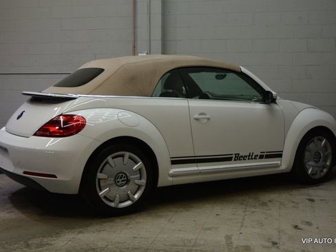 Used 2013 Volkswagen Beetle 2.5 image 36