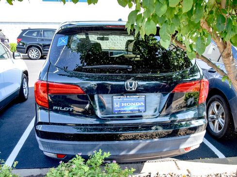 Used 2017 Honda Pilot EX-L image 17