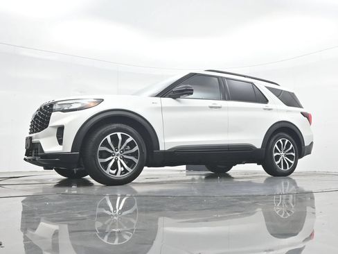 New 2026 Ford Explorer ST-Line w/ Premium Package RWD image 42
