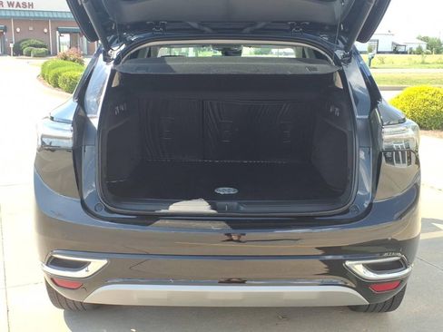Used 2023 Buick Envision Avenir AWD/4WD image 4