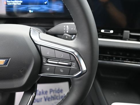 New 2026 Chevrolet Equinox LT w/ Convenience Package II FWD image 14