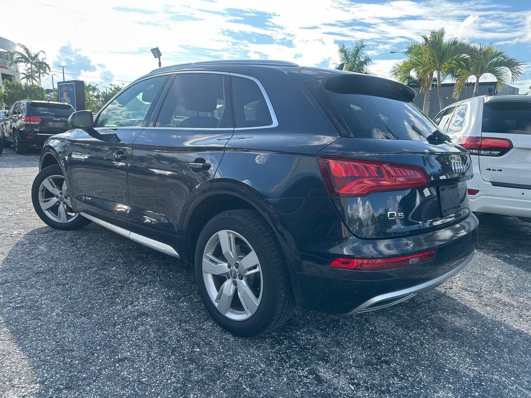 Used 2019 Audi Q5 2.0T Premium w/ Convenience Package AWD/4WD image 4