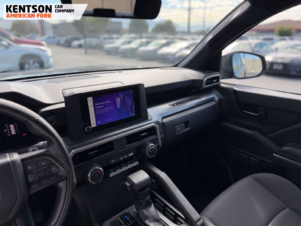 Used 2025 Toyota Tacoma SR5 AWD/4WD image 21