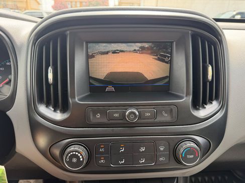Used 2021 Chevrolet Colorado W/T w/ WT Convenience Package RWD image 14