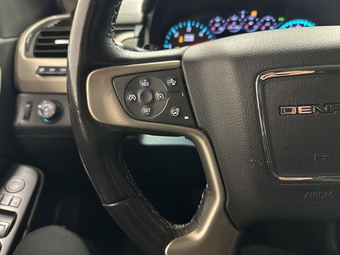Used 2018 GMC Yukon Denali w/ Denali Ultimate Package image 19