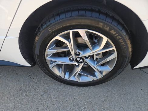 Used 2022 Hyundai Sonata SEL w/ Cargo Package image 9